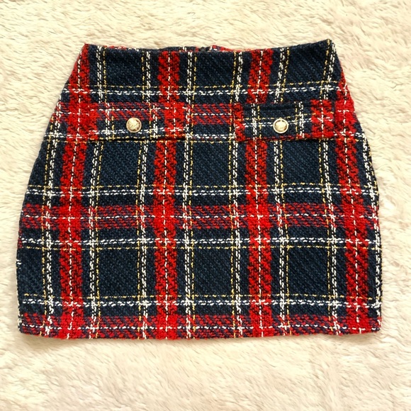 High Waist Plaid Skirt - Picture 7 of 11